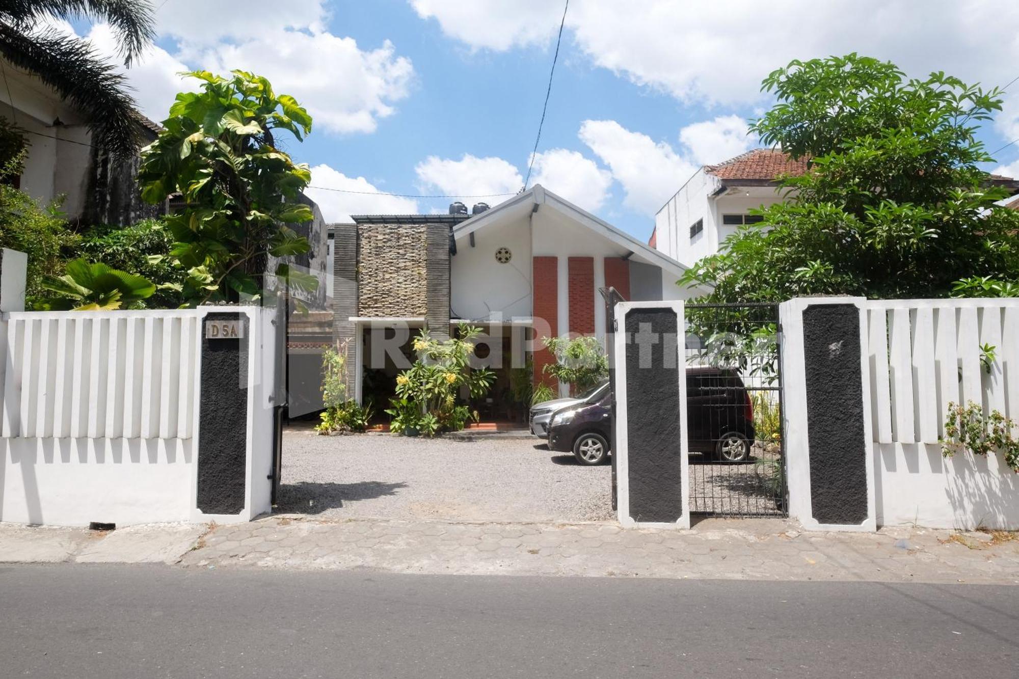 Ndliman House Near Ugm Jogja Mitra Reddoorz Hotell Kejayan Exteriör bild
