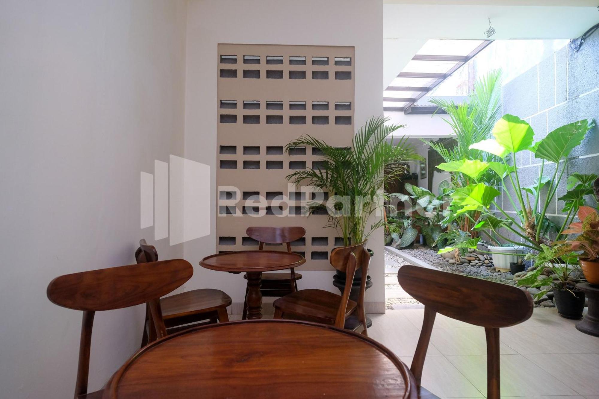 Ndliman House Near Ugm Jogja Mitra Reddoorz Hotell Kejayan Exteriör bild