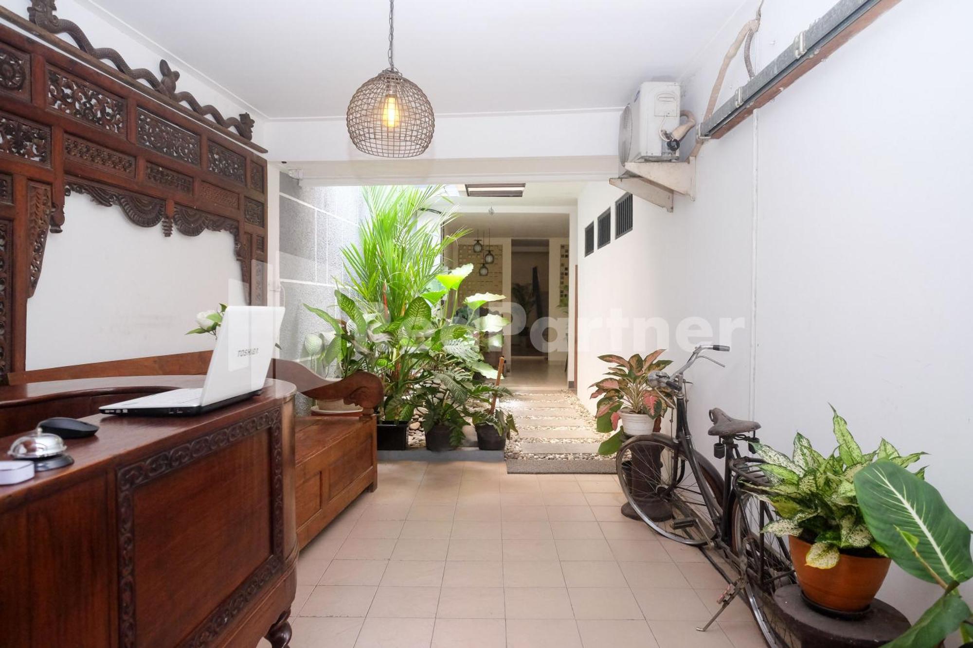 Ndliman House Near Ugm Jogja Mitra Reddoorz Hotell Kejayan Exteriör bild