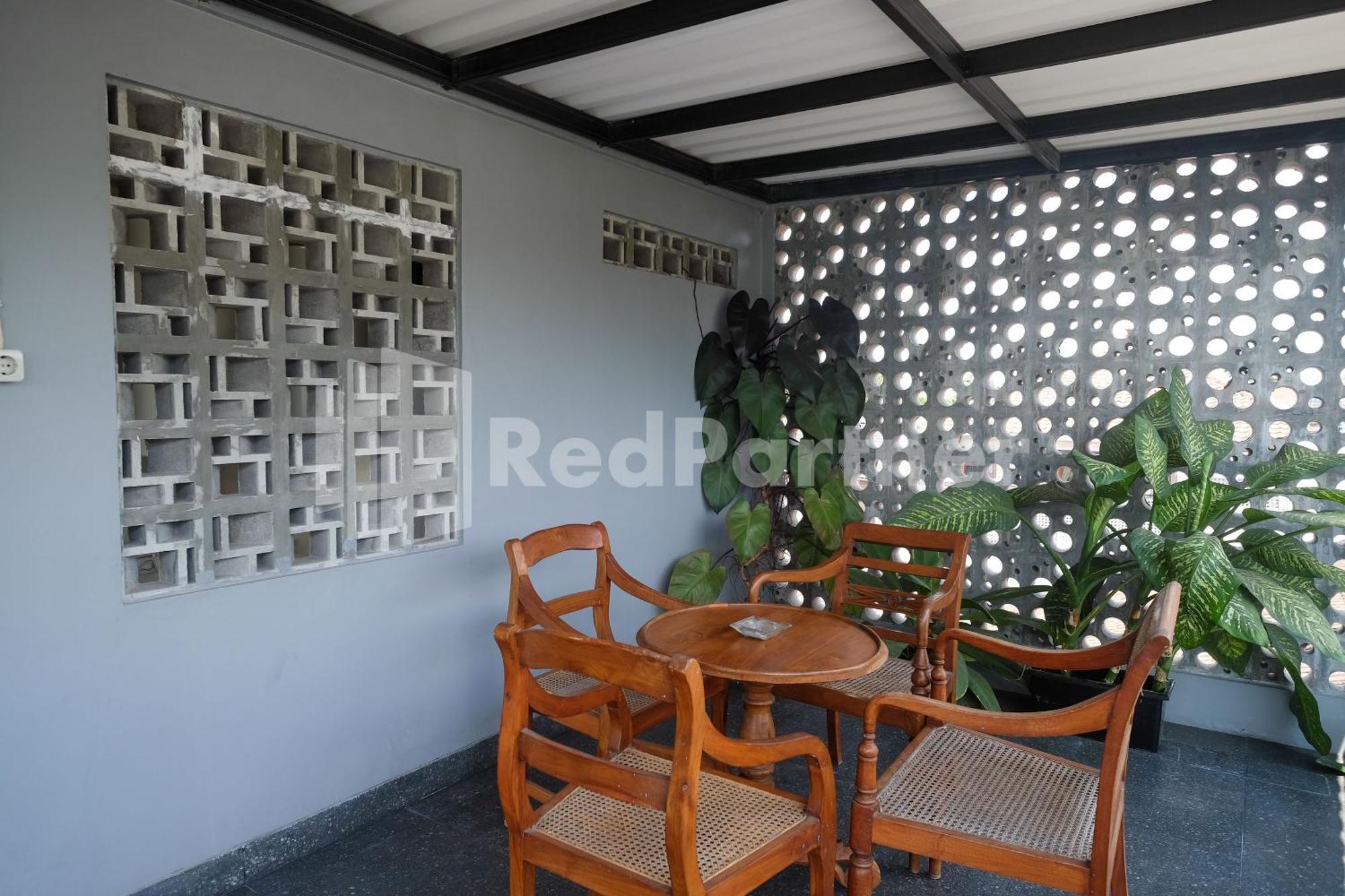 Ndliman House Near Ugm Jogja Mitra Reddoorz Hotell Kejayan Exteriör bild